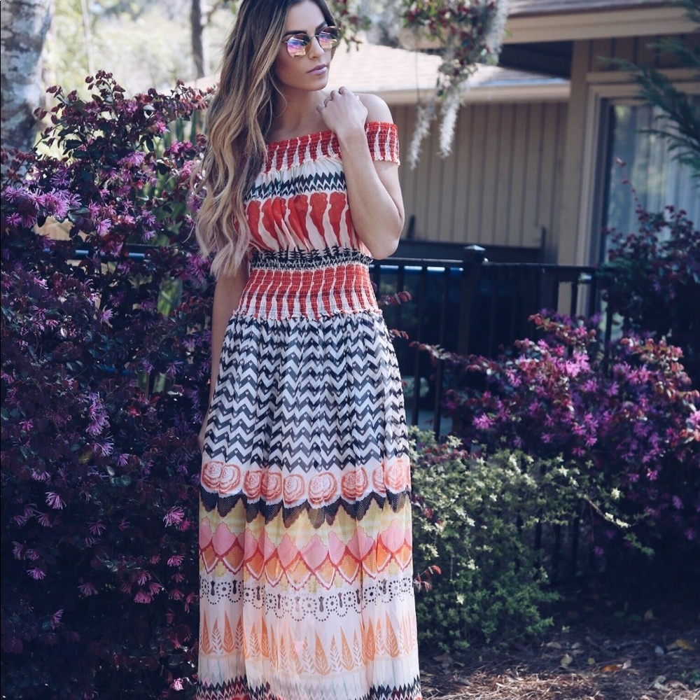 Vici maxi dress